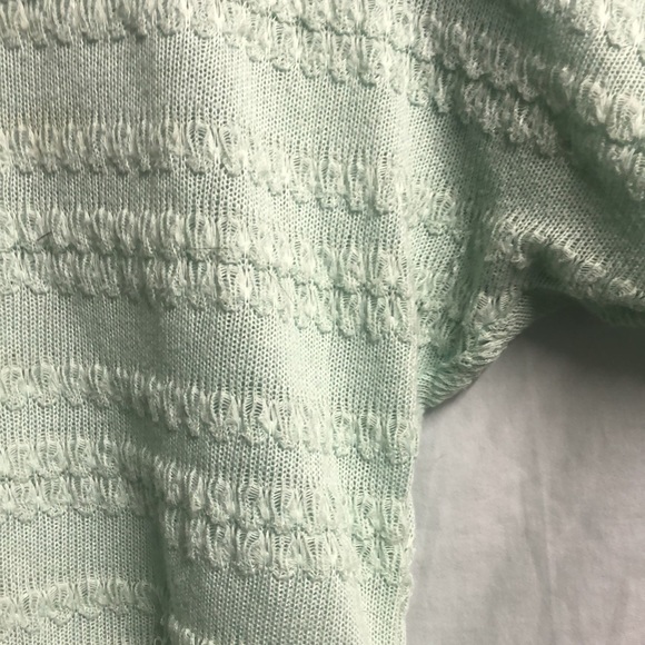 Mint green batwing sleeves with peekaboo cut outs small juniors - Picture 7 of 10